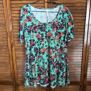 LuLaRoe Women's Top - Colorful Floral Short Sleeve - Size XL Stretch